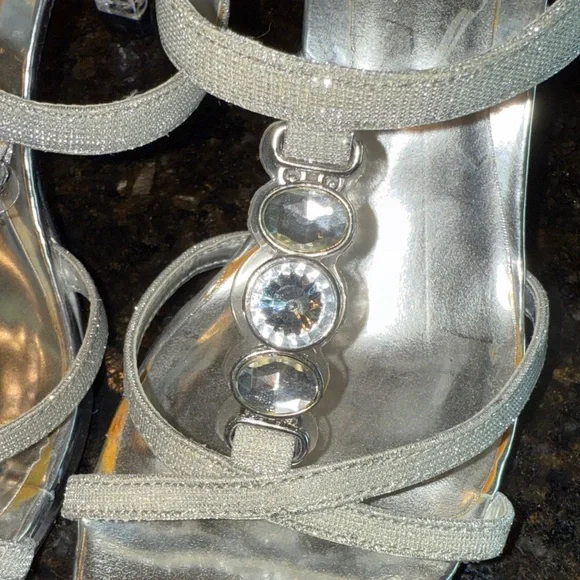 Mootsies Tootsies Silver Strappy Clear Heels - Picture 7 of 7
